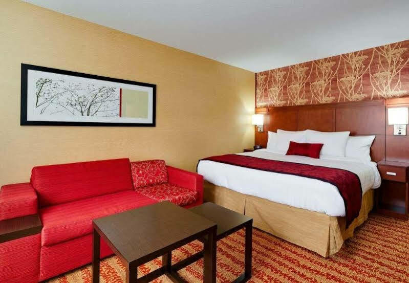 Courtyard Fort Wayne Downtown At Grand Wayne Convention Center מראה חיצוני תמונה